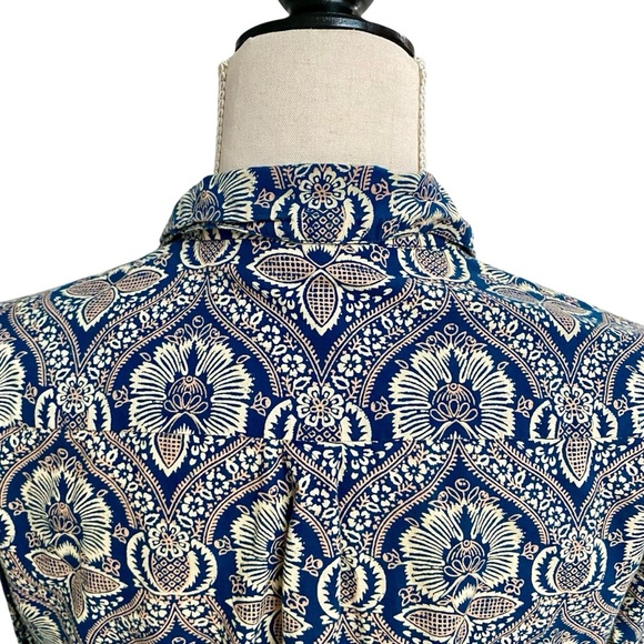 Roller Rabbit Floral Block Print Cotton Button Down Shirt Small Navy Cream - Picture 10 of 13